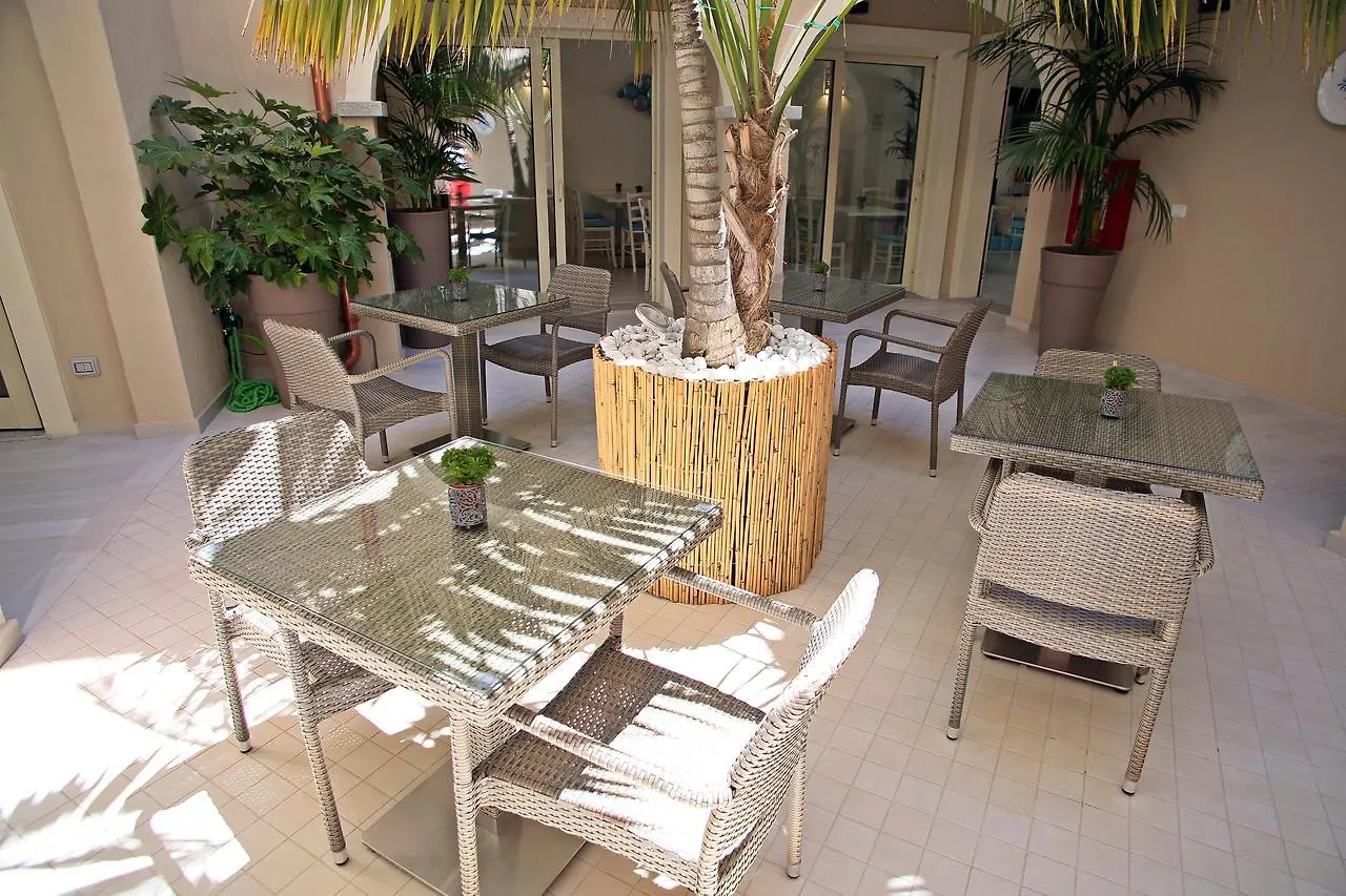 Hotel Regina Simius 维拉西米乌斯